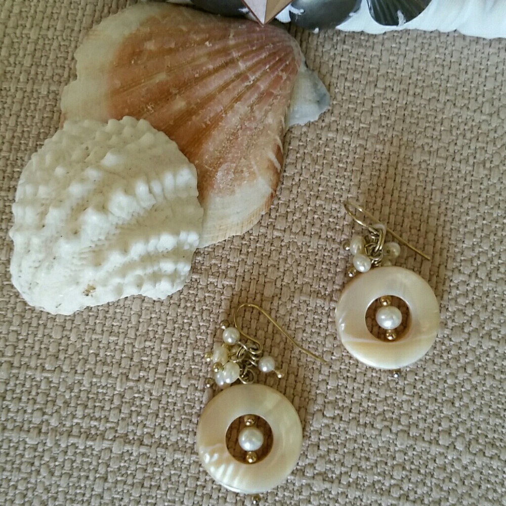 ✨🛍️ Champagne MOP & Pearls Gold Drop Earrings